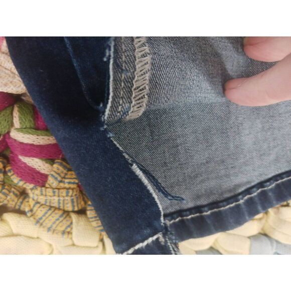 Almost famous boot cut 7 high contrast dark wash button fly - Picture 5 of 5